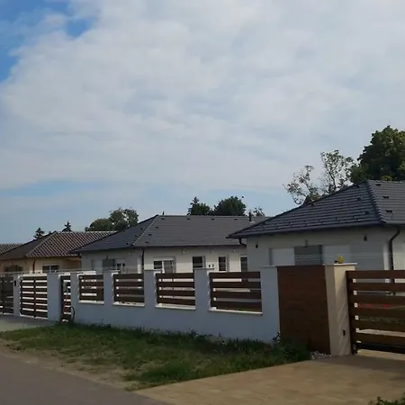 Hunor House